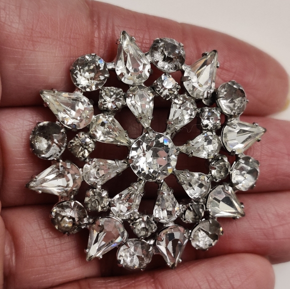Vintage Joseph Wiener Crystal Brooch - Picture 6 of 12